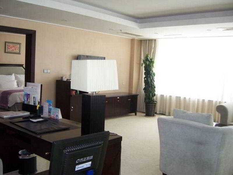 Sophia International Hotel Qingdao Zimmer foto
